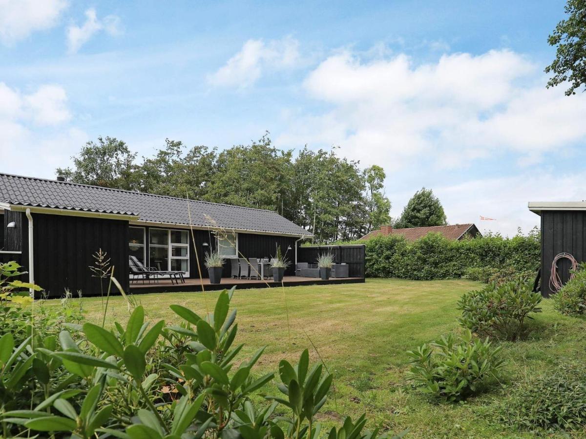 6 Person Holiday Home In Hemmet Exterior foto